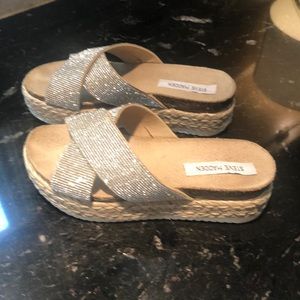 Adorable platform crisscross sandals with sparkle